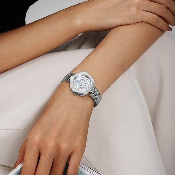 CIGA Design R Series Quartz Watch 32×33mm Stainless Steel Case 3ATM Water Resistance - Minimalist Leather or Milanese Mesh Strap Watch | R012 |
