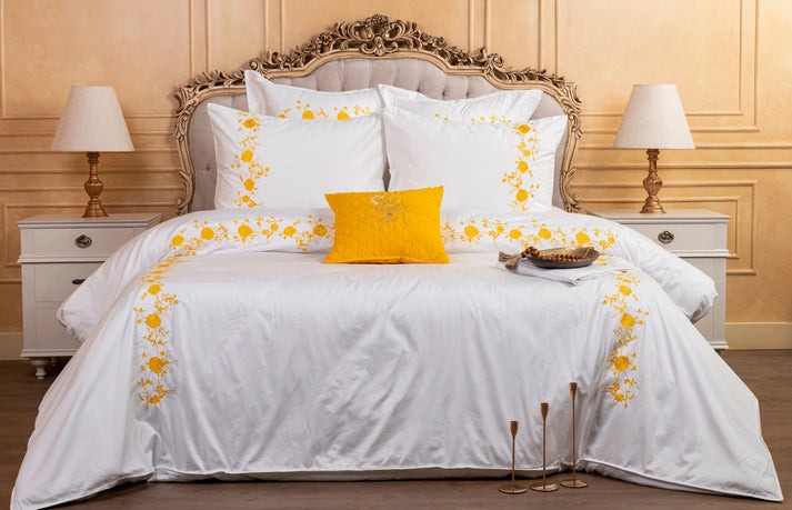 Glinens Tara Roses 240x260cm Egyptian Cotton Bed Set 100% Sateen 600 Thread Count Embroidered Duvet Cover Set Durable & Soft Touch Comfort - Mustarda